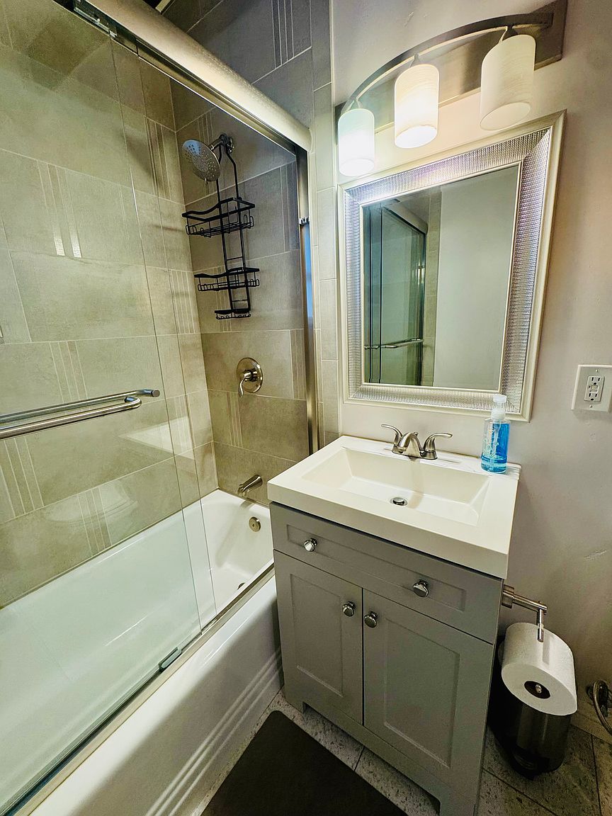 1712 Gateway Dr photo 5
