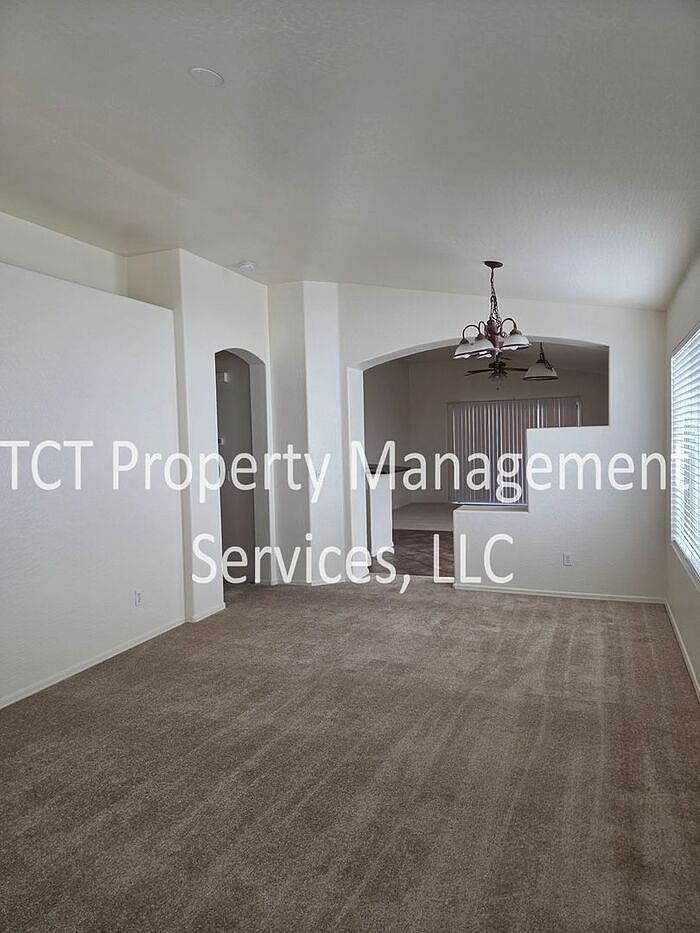 3536 W Hopi Trail Phoenix, AZ 85339 photo 5