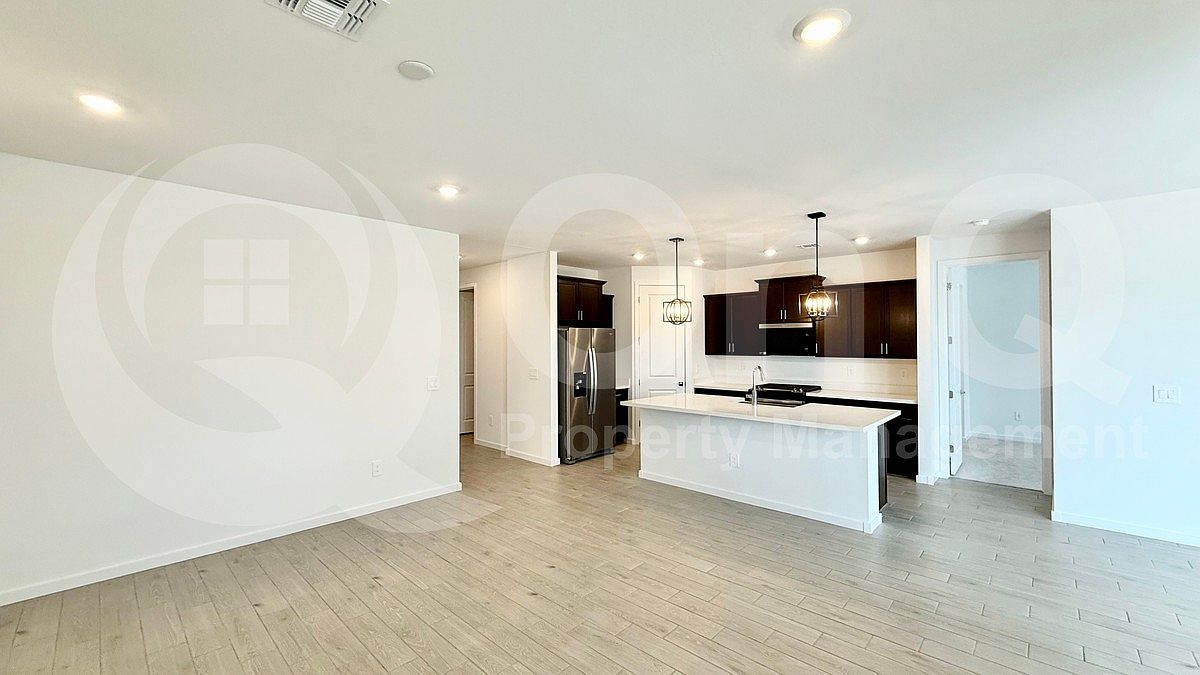 4422 W Hunter Trl San Tan Valley, AZ 85144 photo 4