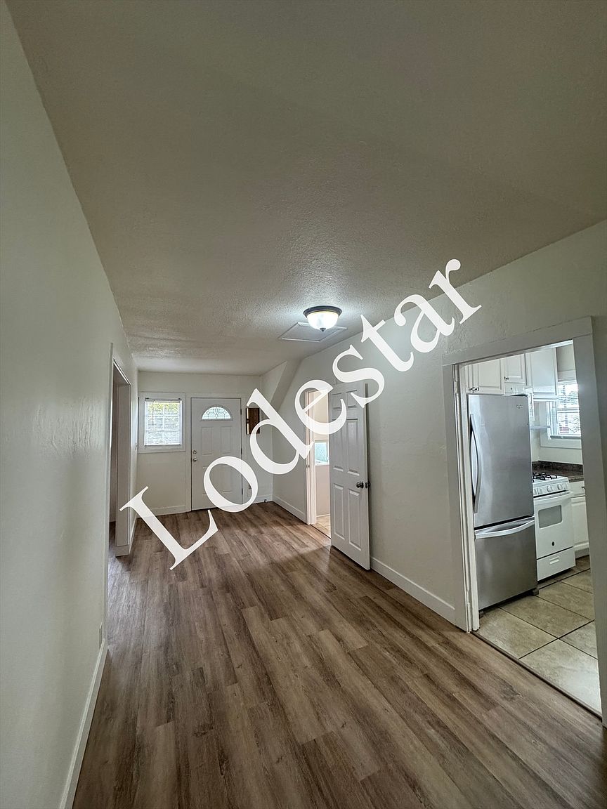 302 Carolina St unit #C photo 5