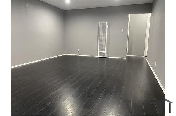 2210 96th Ave photo 2