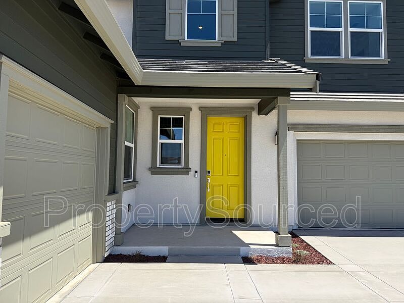 1336 N Martorella Ave photo 5