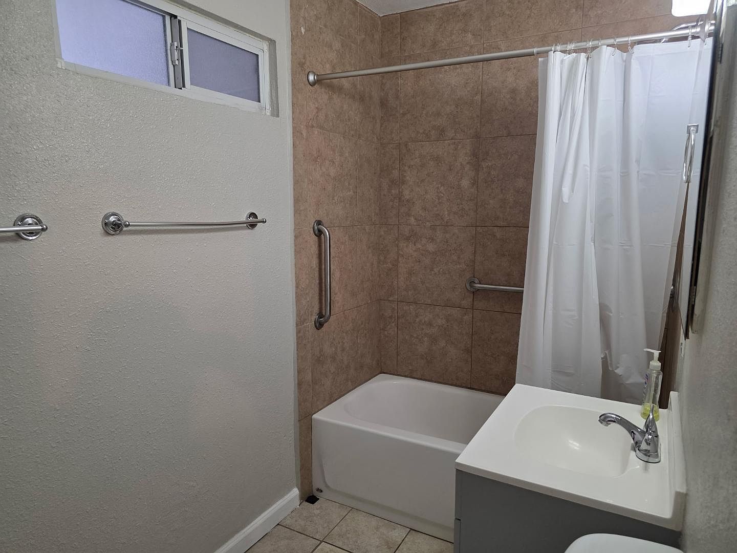 1320 W Sahuaro Dr Phoenix, AZ 85029 photo 5