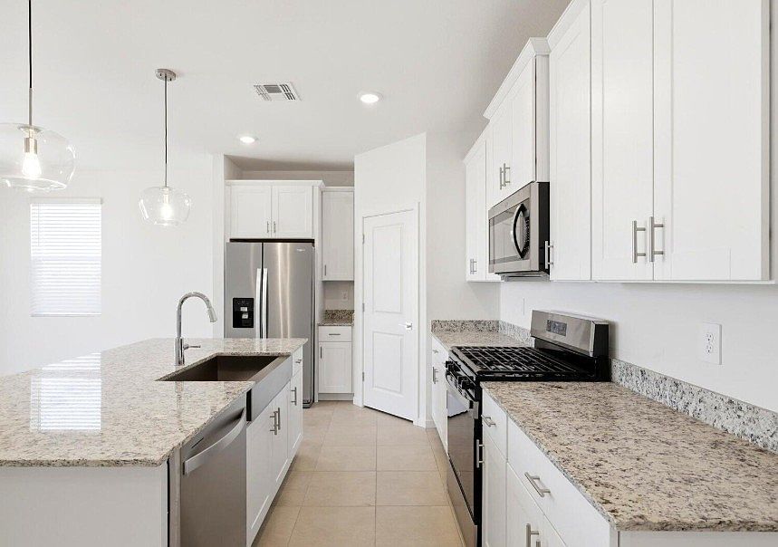 17791 W Woodlands Ave photo 5