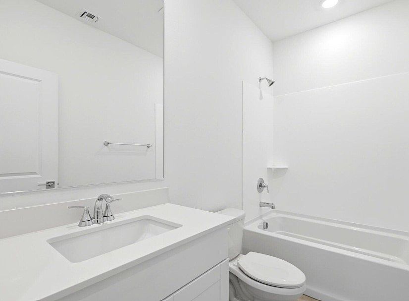 17791 W Woodlands Ave photo 2