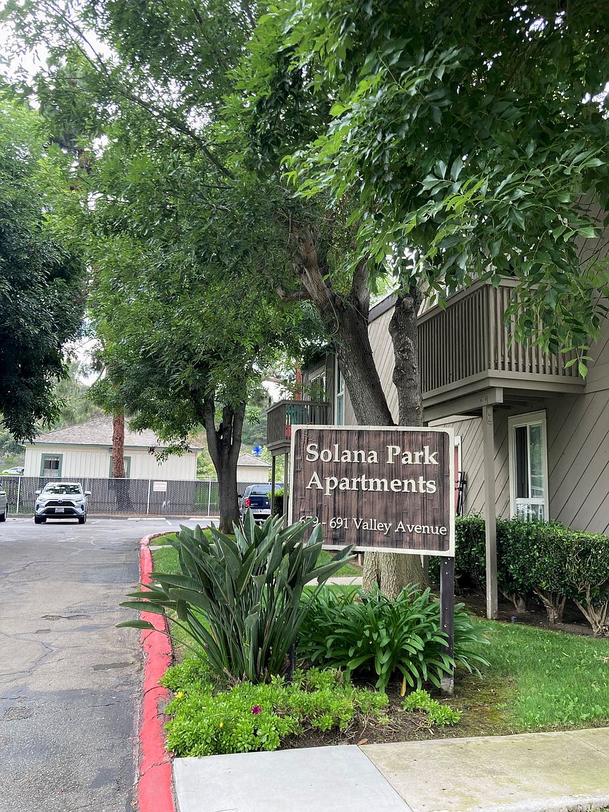 1 Bed 1 Bath photo 2