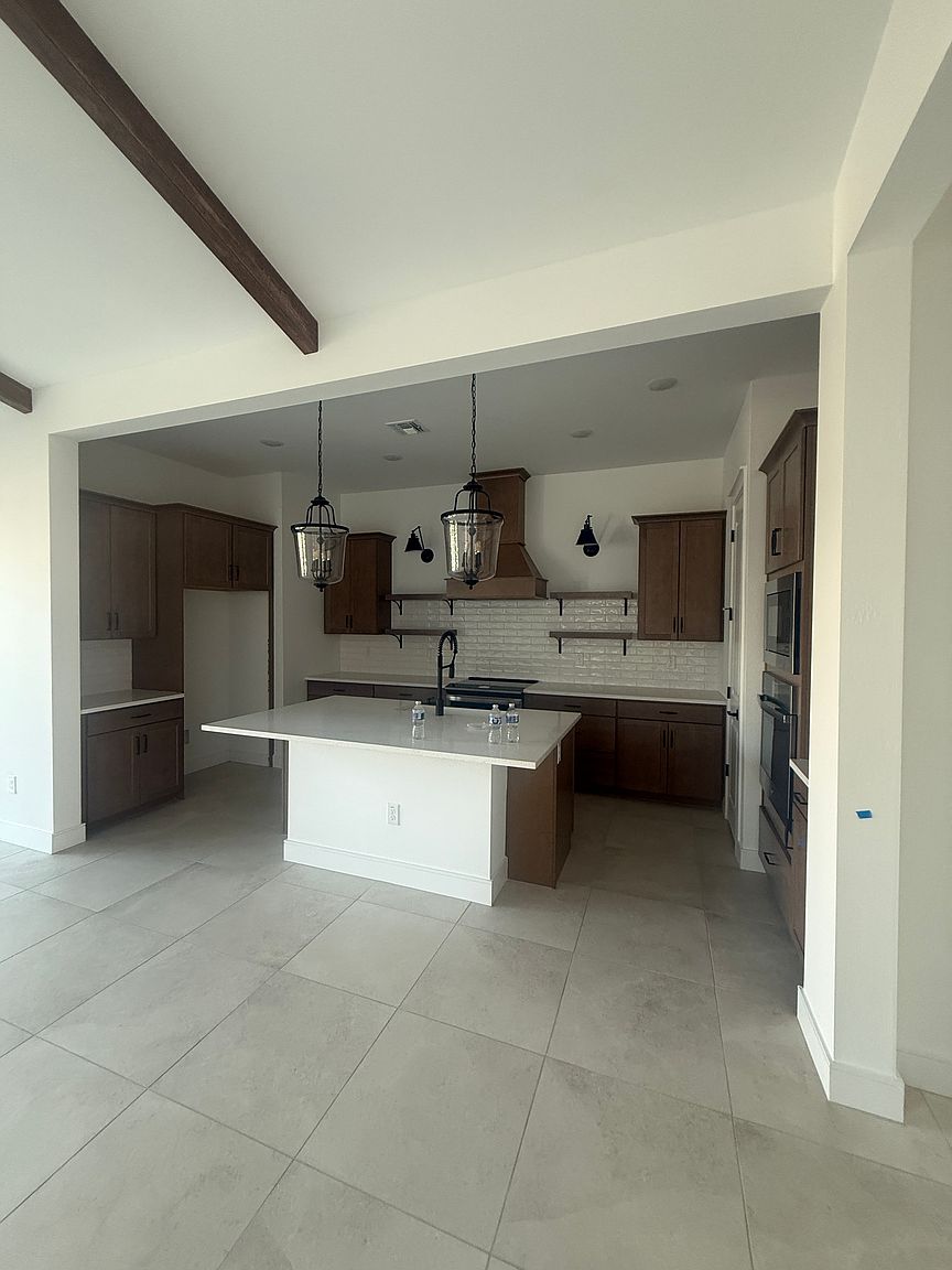 42119 N Tiger Way photo 3
