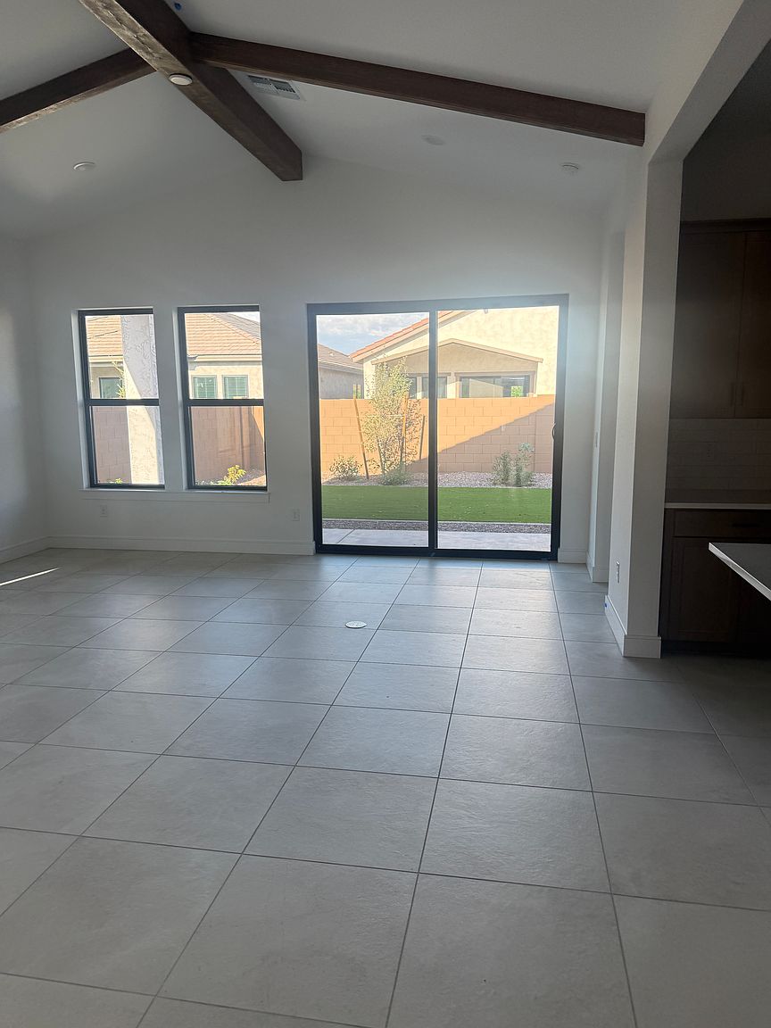 42119 N Tiger Way photo 5