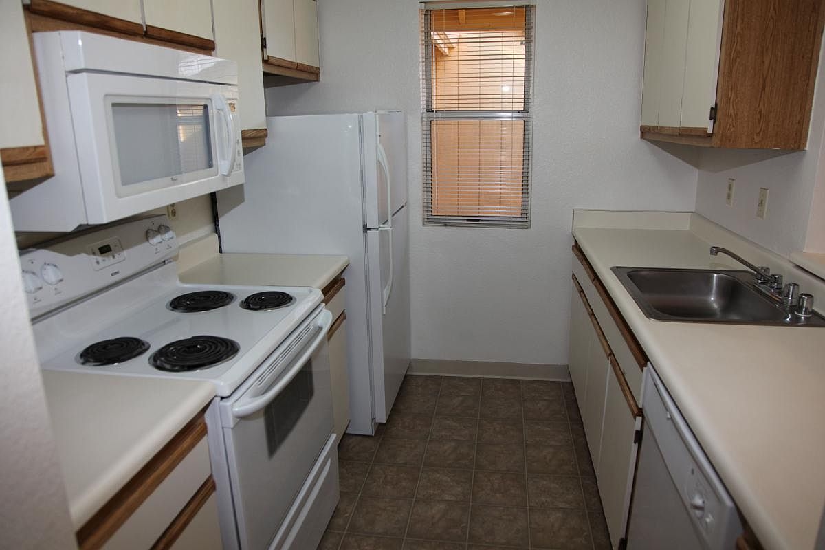 2916 Redwood Pkwy photo 5