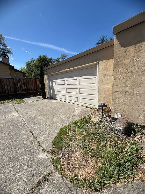 2808 Tachevah Dr photo 2