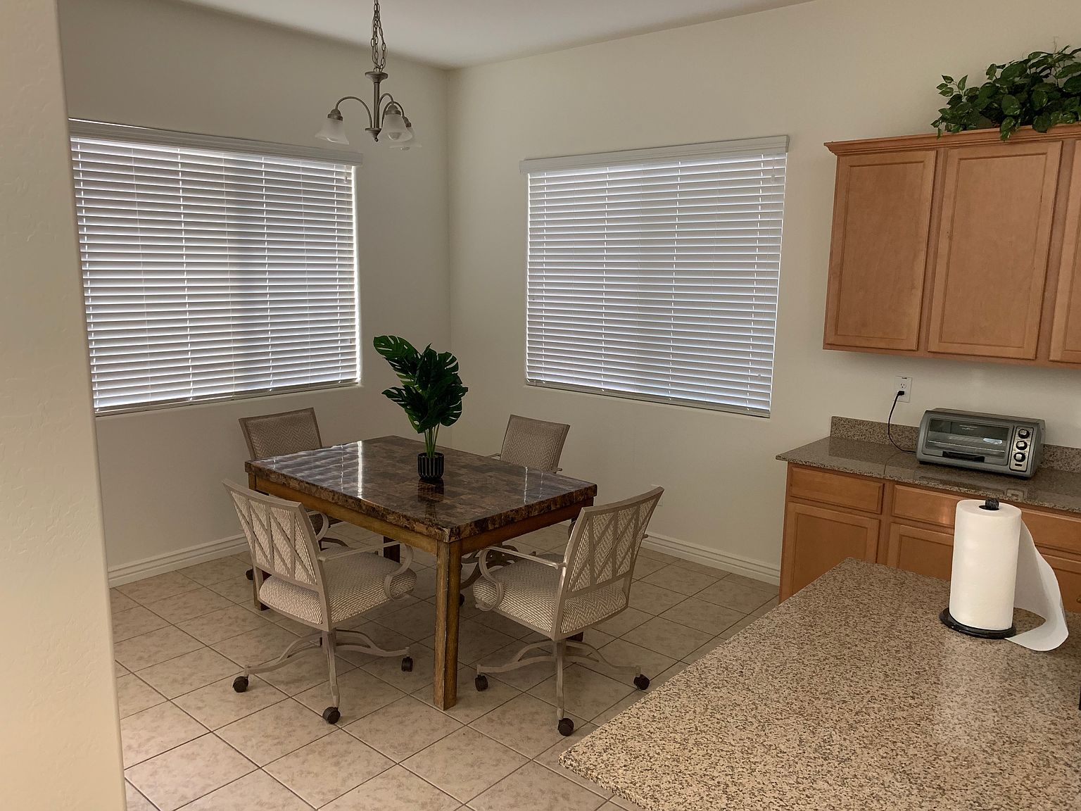 3651 E Donato Dr photo 3