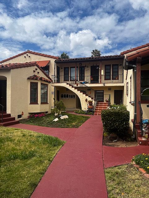 2668 B St photo 5