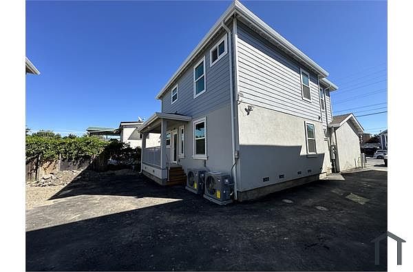 1439 48th Ave photo 5