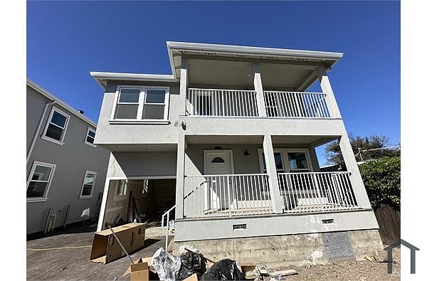 1439 48th Ave photo 4