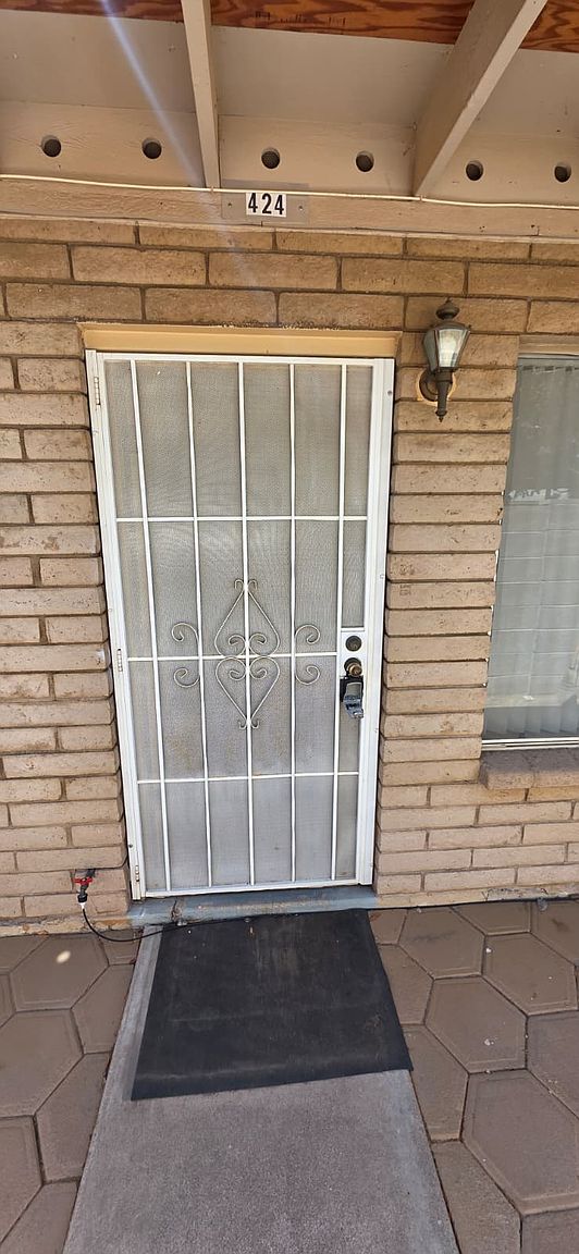 424 E Frost Cir photo 3