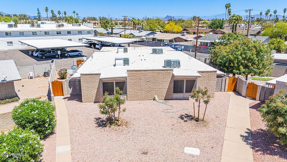 424 E Frost Cir photo 2