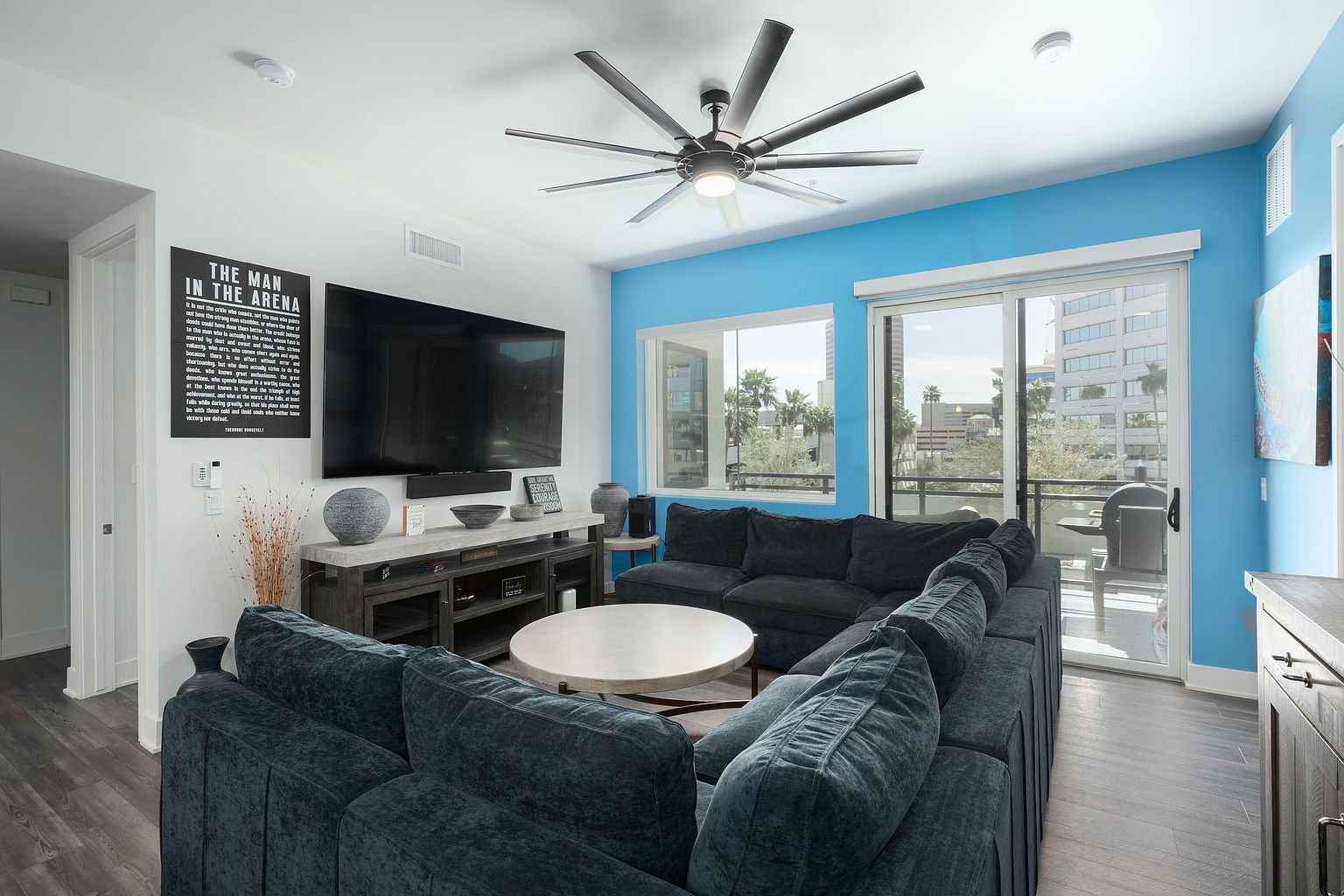 3131 N Central Ave Phoenix, AZ 85012 photo 4