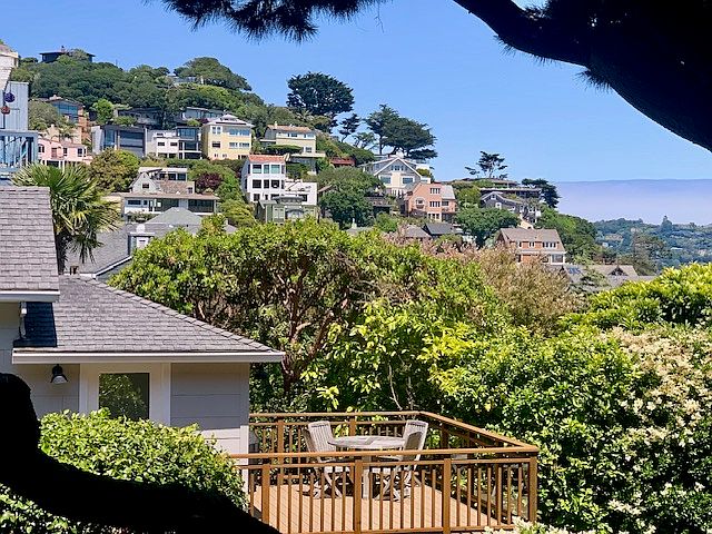 1BR/1BA Apartment on Valley Street · Sausalito