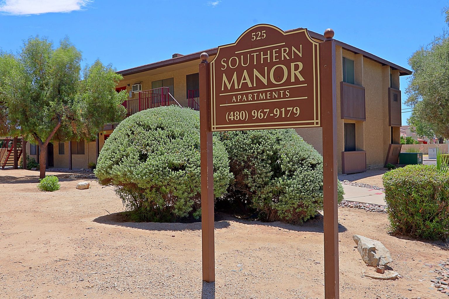Southern Manor photo 4