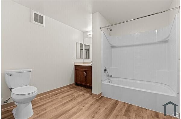 1319 W Luchessa Ave photo 4