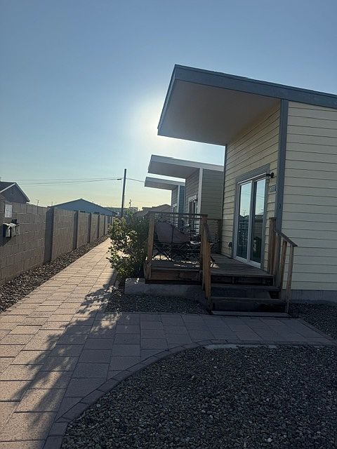 1229 S 13th Ave Phoenix, AZ 85007 photo 2