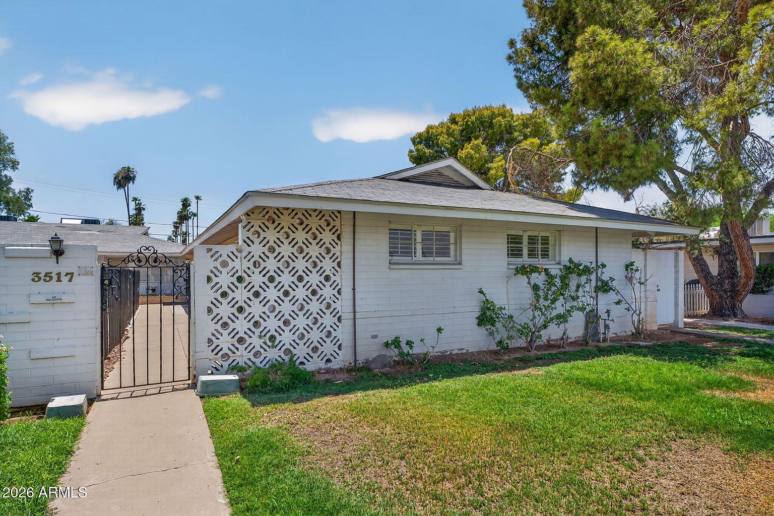 3517 E Montecito Ave Phoenix, AZ 85018 photo 4
