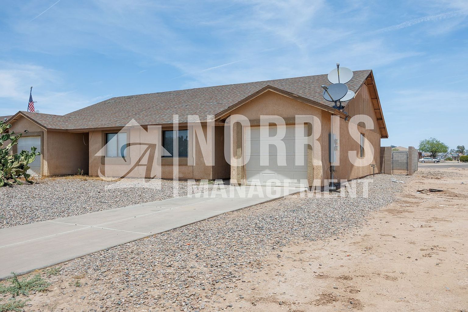 B 323 photo 3
