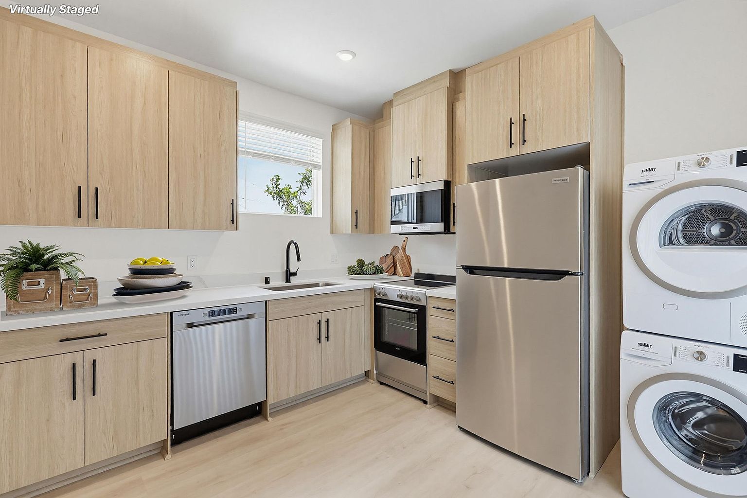 studio  1.0 baths (277 sqft) photo 4