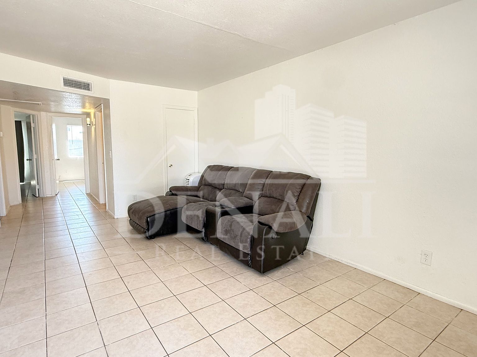 2061 S Apache Dr Apache Junction, AZ 85120 photo 4