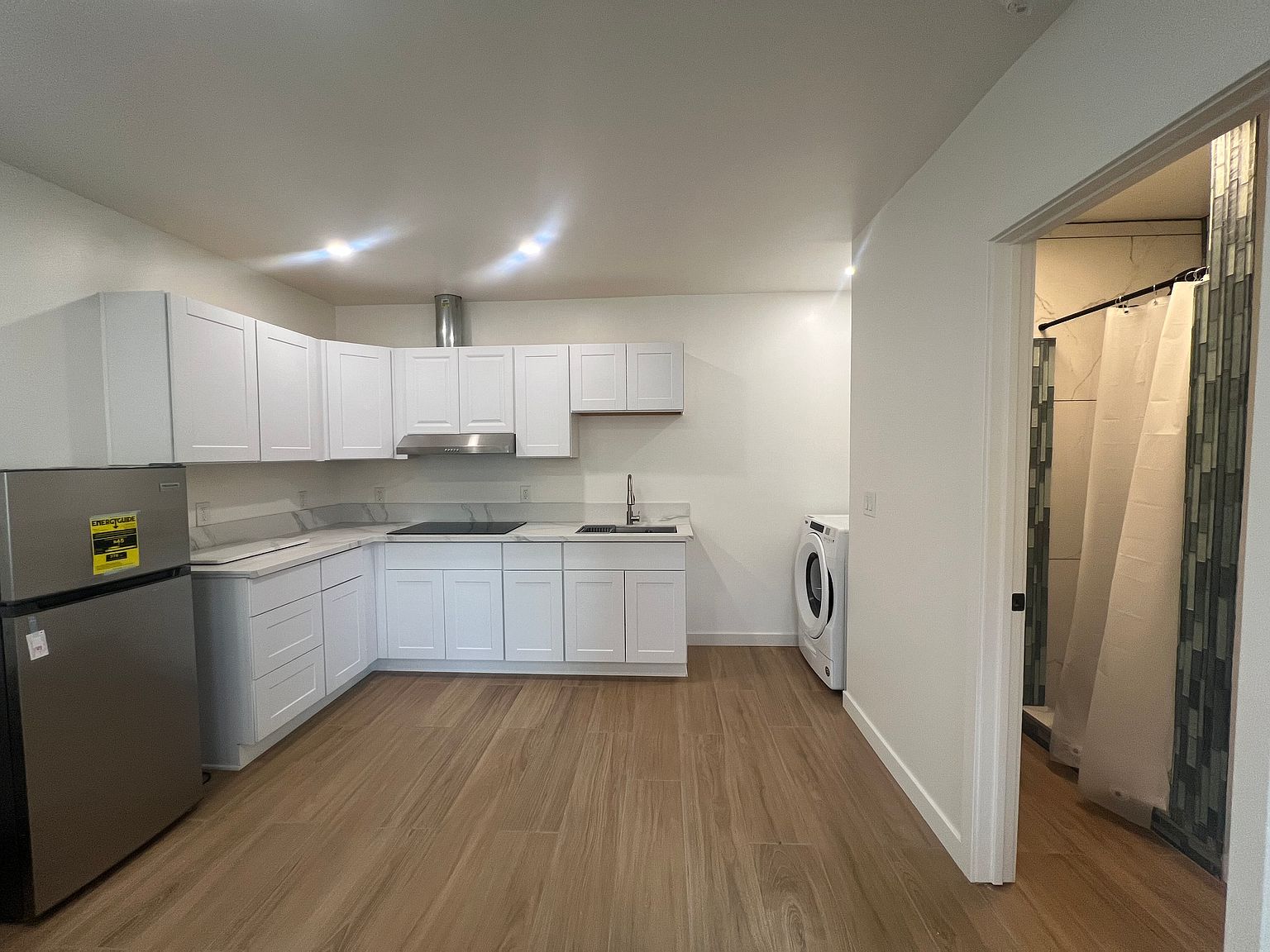 2422 Megan Ct photo 4