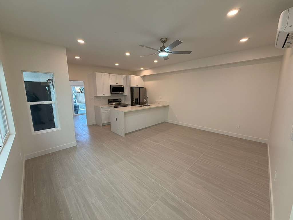 3326 Altadena Ave photo 3