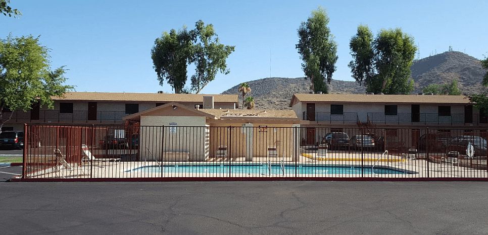 Foothills Court Apartments photo 3