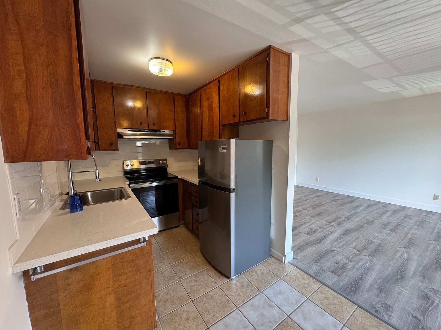 2220 Lincoln Ave photo 5