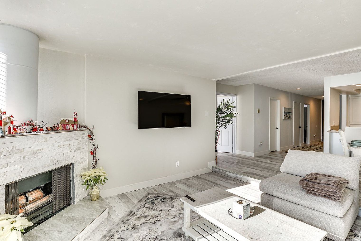 4513 Cove Dr Floor 1-ID1546044P photo 2