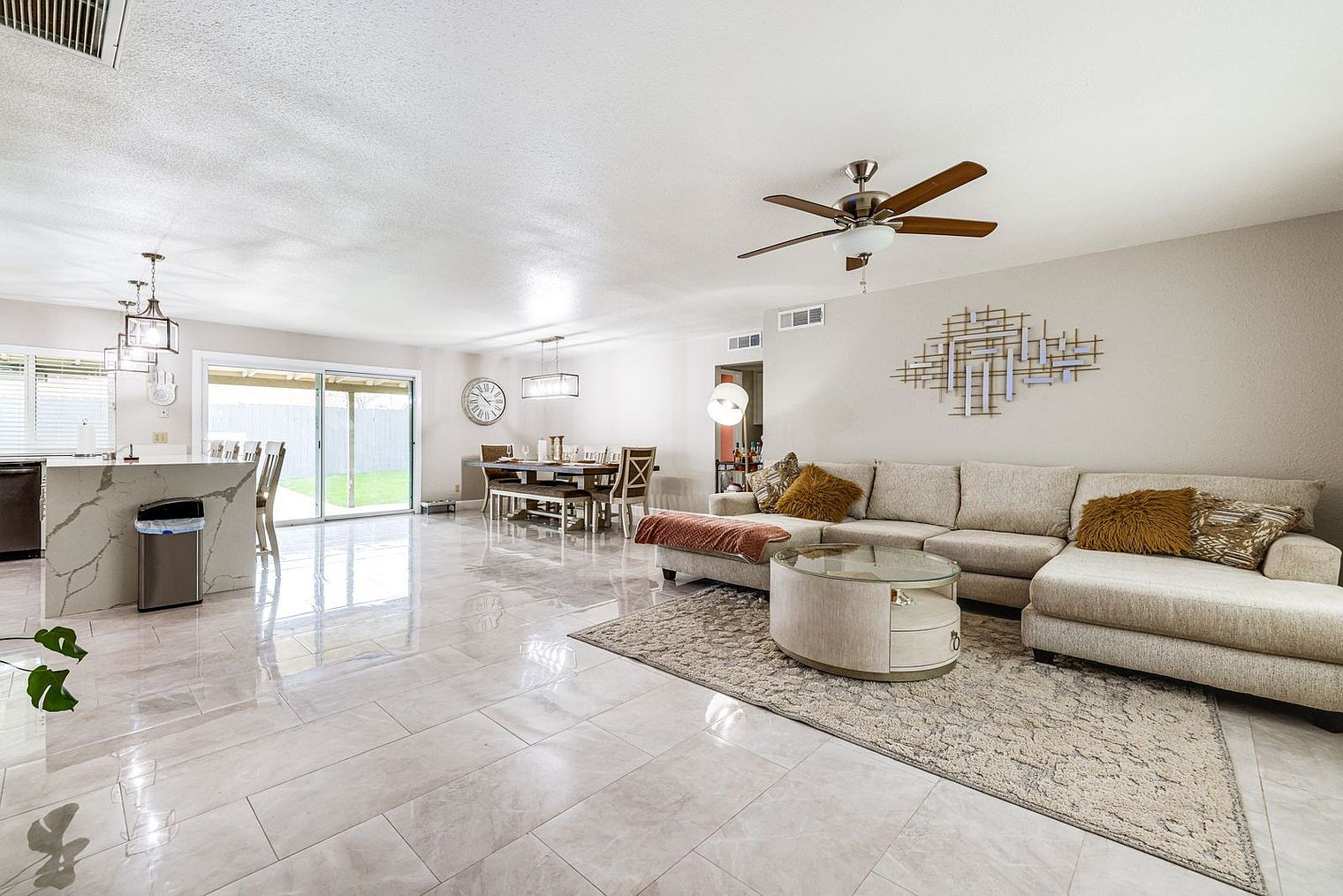 903 W Harvard Dr Tempe, AZ 85283 photo 2