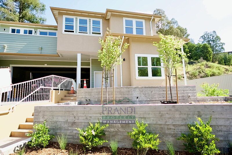 10 E Crescent Dr San Rafael, CA 94901 photo 5