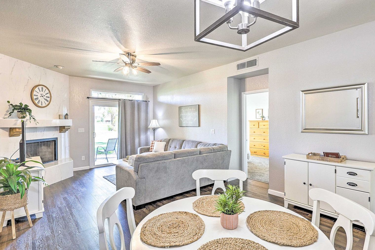 1601 W Beardsley Rd Floor 1-ID1546298P photo 3