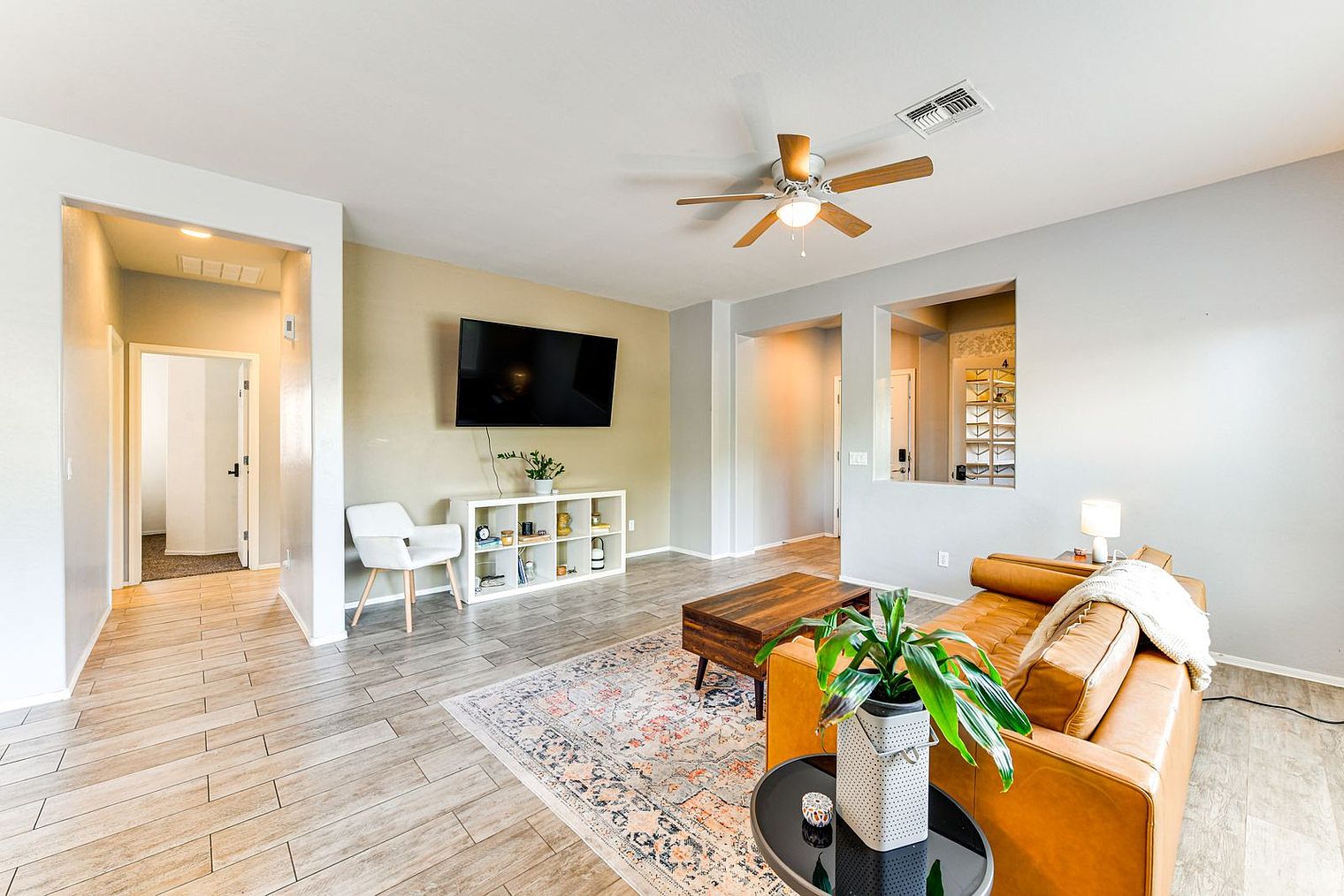2313 N Presidential Dr photo 3