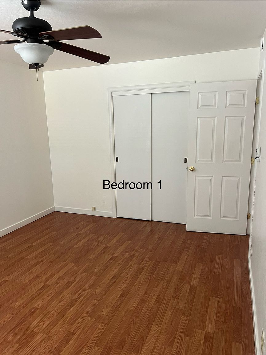 452 Silva St photo 3