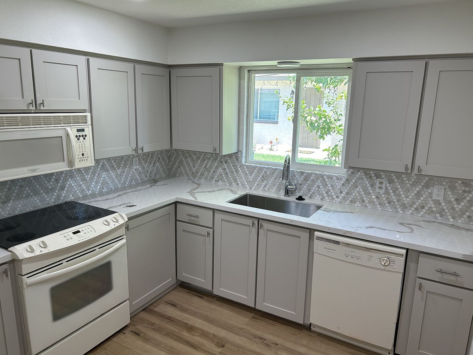 3421 N Paiute Way unit 7 photo 5
