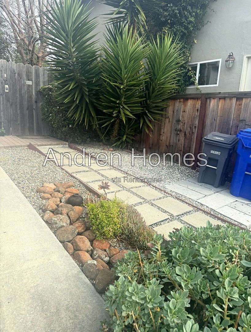 126 Pine St photo 2