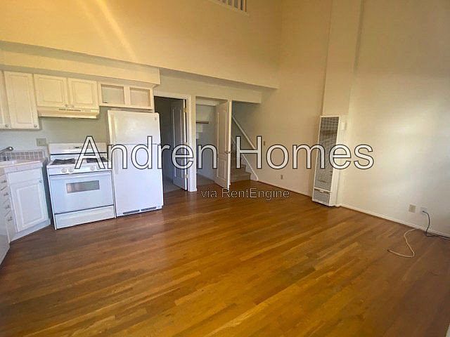 126 Pine St photo 5