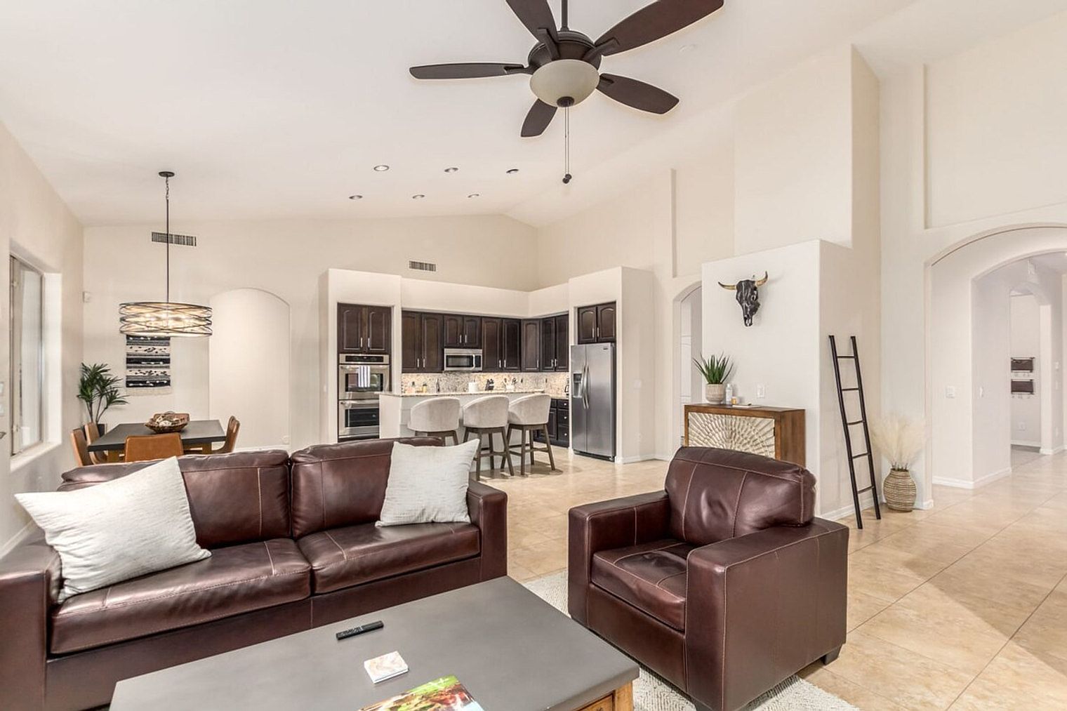 4530 E Monte Cristo Ave Phoenix, AZ 85032 photo 4