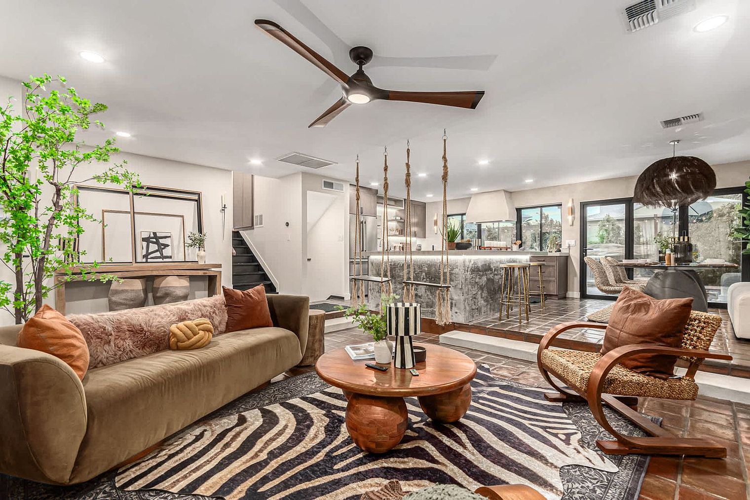8531 E Keim Dr Scottsdale, AZ 85250 photo 2
