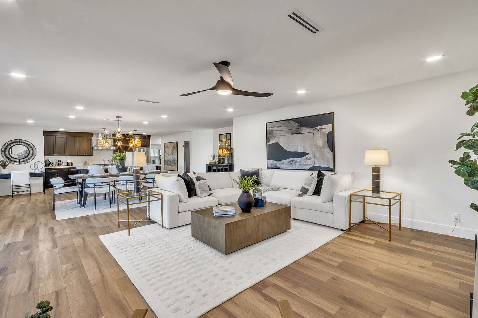 2909 N 81st Pl Scottsdale, AZ 85251 photo 2