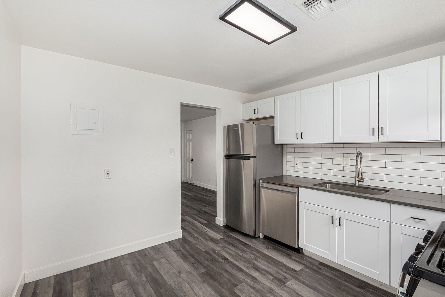 5525 N 27th Dr unit 5525-17 photo 5
