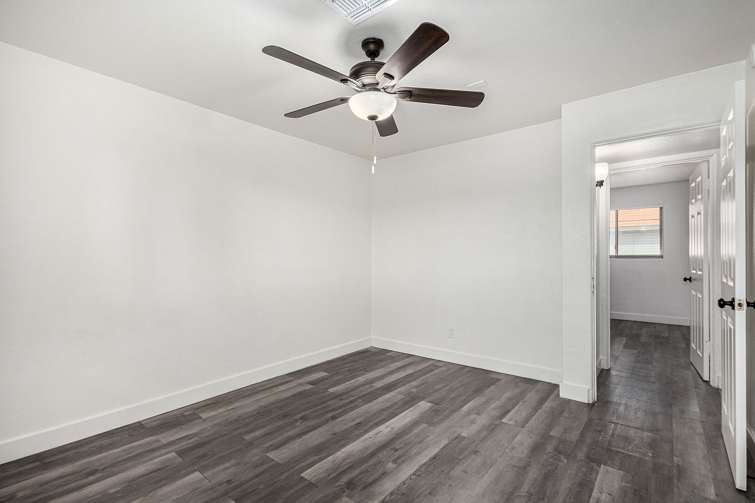5525 N 27th Dr unit 5525-17 photo 4