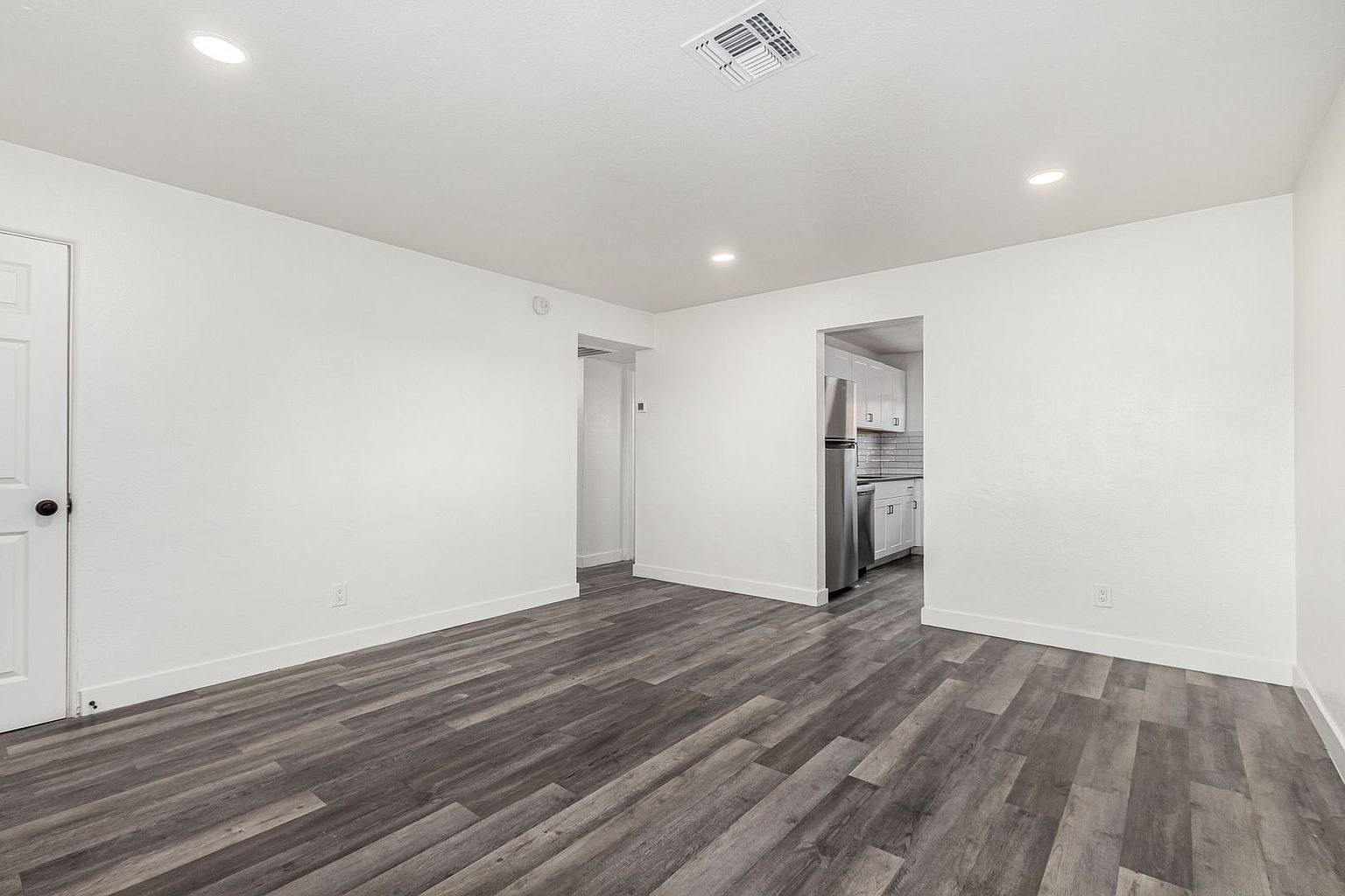 5525 N 27th Dr unit 5525-17 photo 3