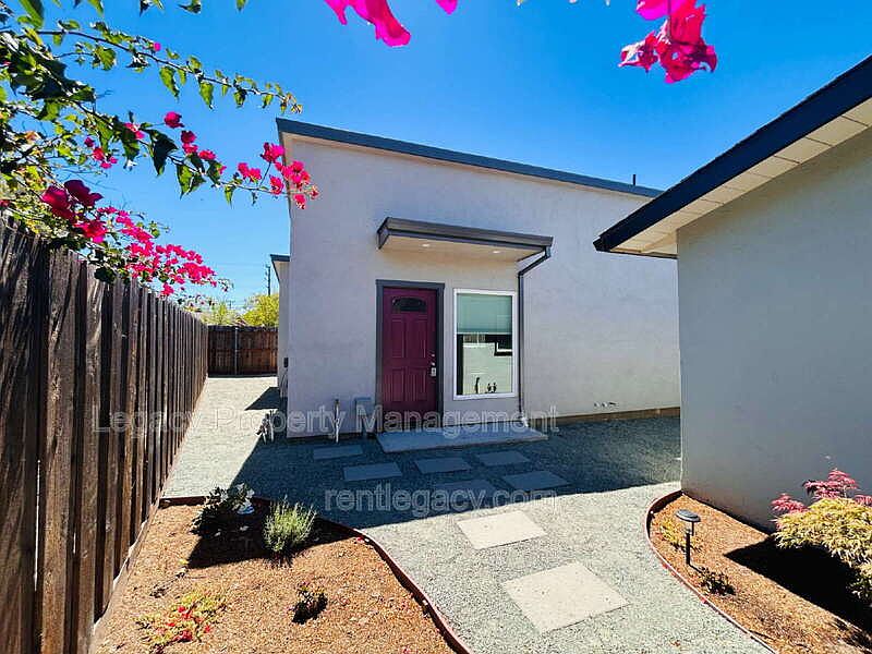 1195 Heather Ct Concord, CA 94520 photo 3