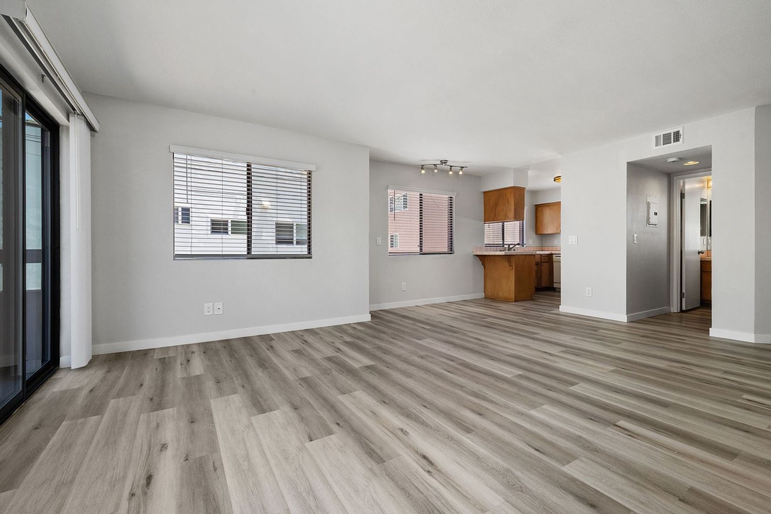 829 San Jose Pl photo 5